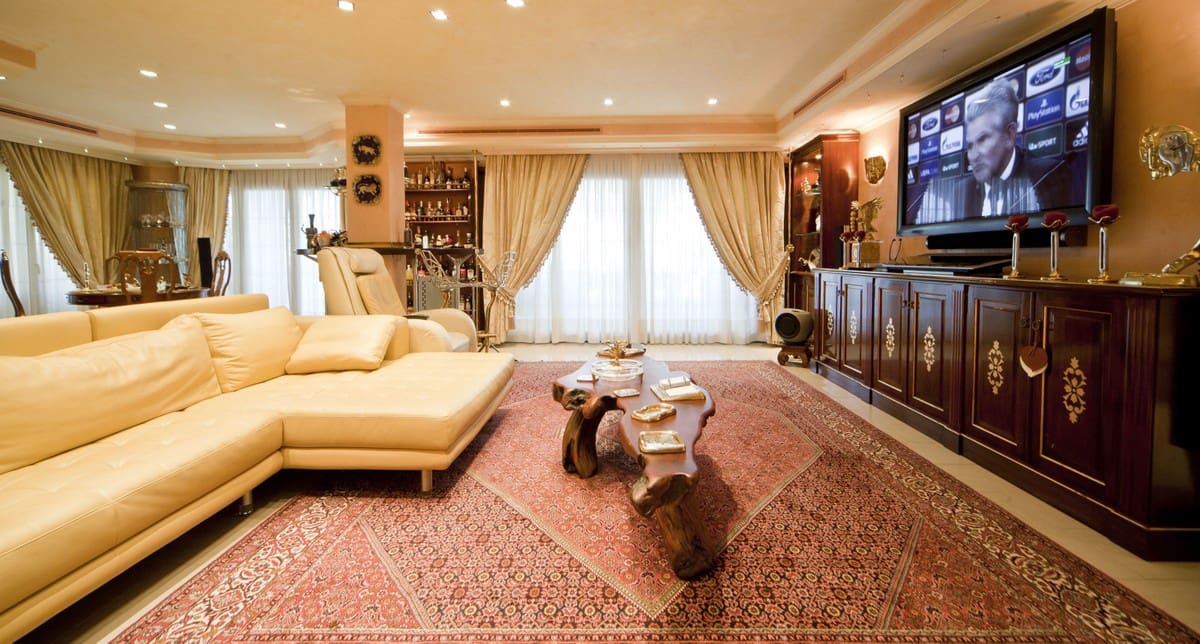 7 sypialnia Willa na sprzedaż w Puerto Banus z basenem garażem - 10 000 000 € (Ref: 5282599)