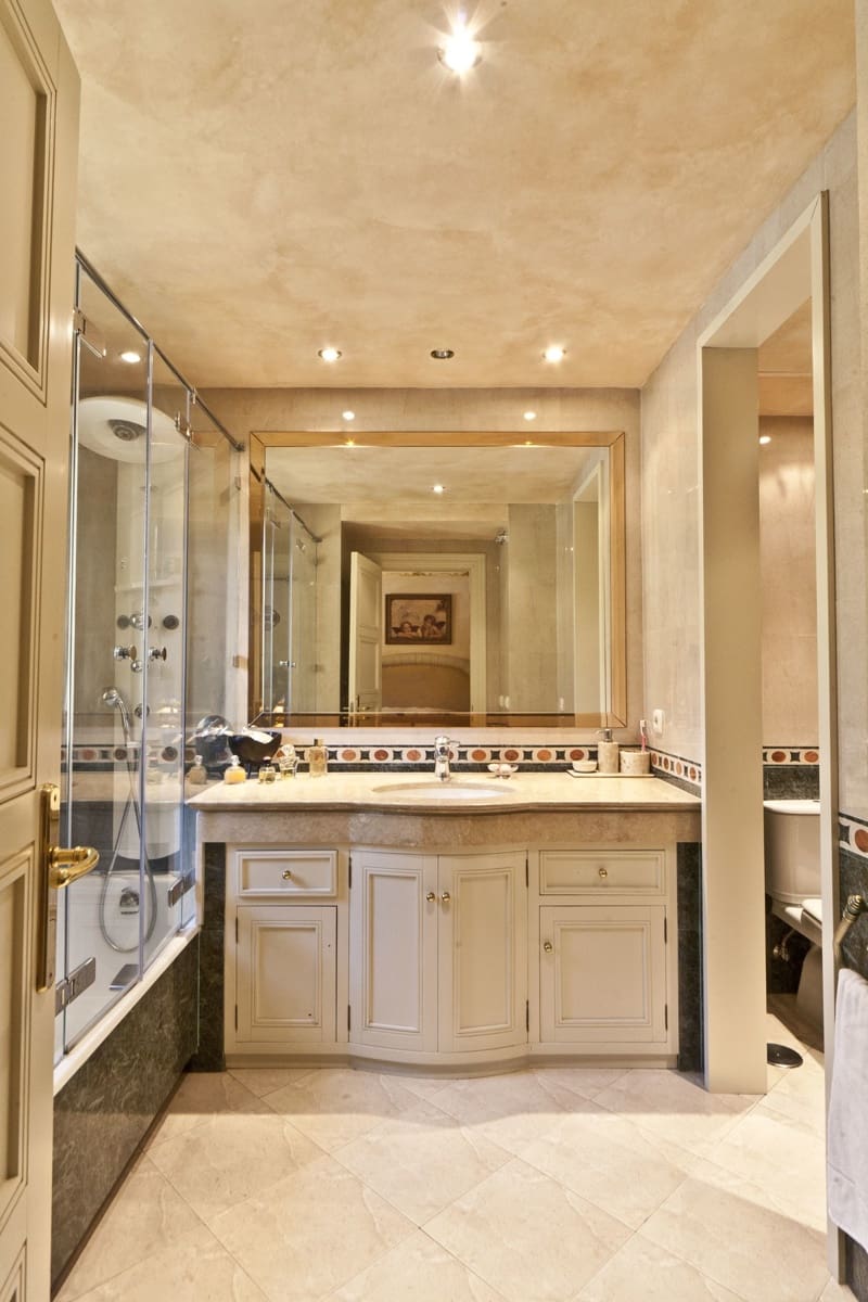 7 sypialnia Willa na sprzedaż w Puerto Banus z basenem garażem - 10 000 000 € (Ref: 5282599)