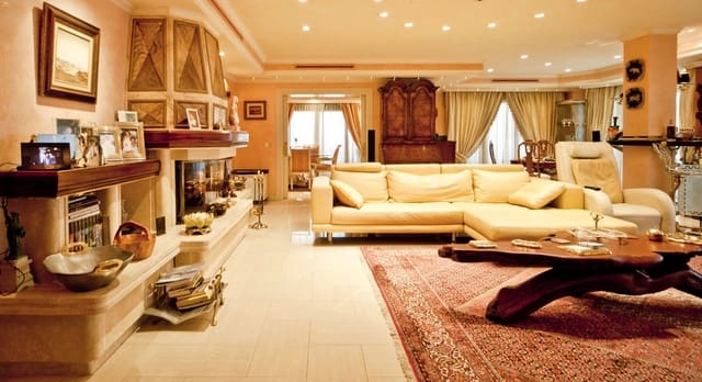 7 sypialnia Willa na sprzedaż w Puerto Banus, Marbella z basenem garażem - 10 000 000 € (Ref: 5282599)