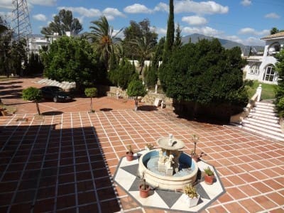 24 sypialnia Willa na sprzedaż w Atalaya-Isdabe, Estepona z basenem garażem - 17 500 000 € (Ref: 5296117)