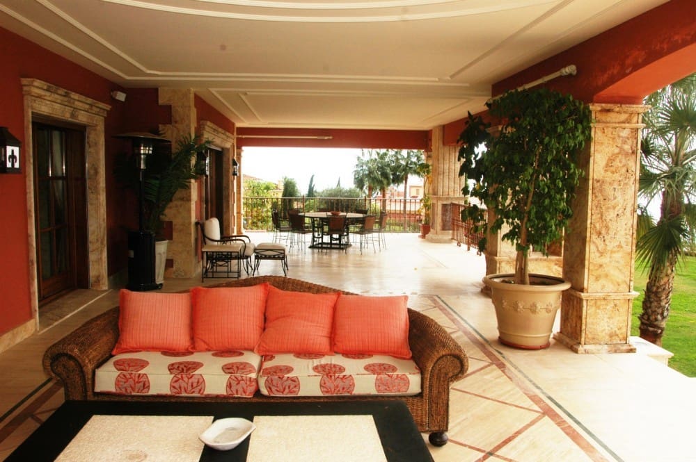 10 chambre Villa/Maison à vendre à Golden Mile avec piscine garage - 16 000 000 € (Ref: 5592488)