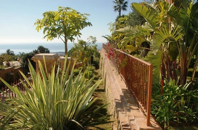 10 chambre Villa/Maison à vendre à Golden Mile avec piscine garage - 16 000 000 € (Ref: 5592488)