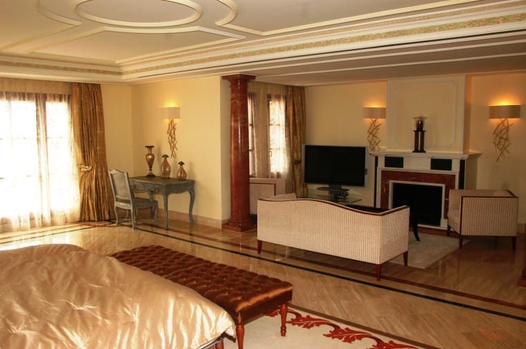 10 chambre Villa/Maison à vendre à Golden Mile avec piscine garage - 16 000 000 € (Ref: 5592488)