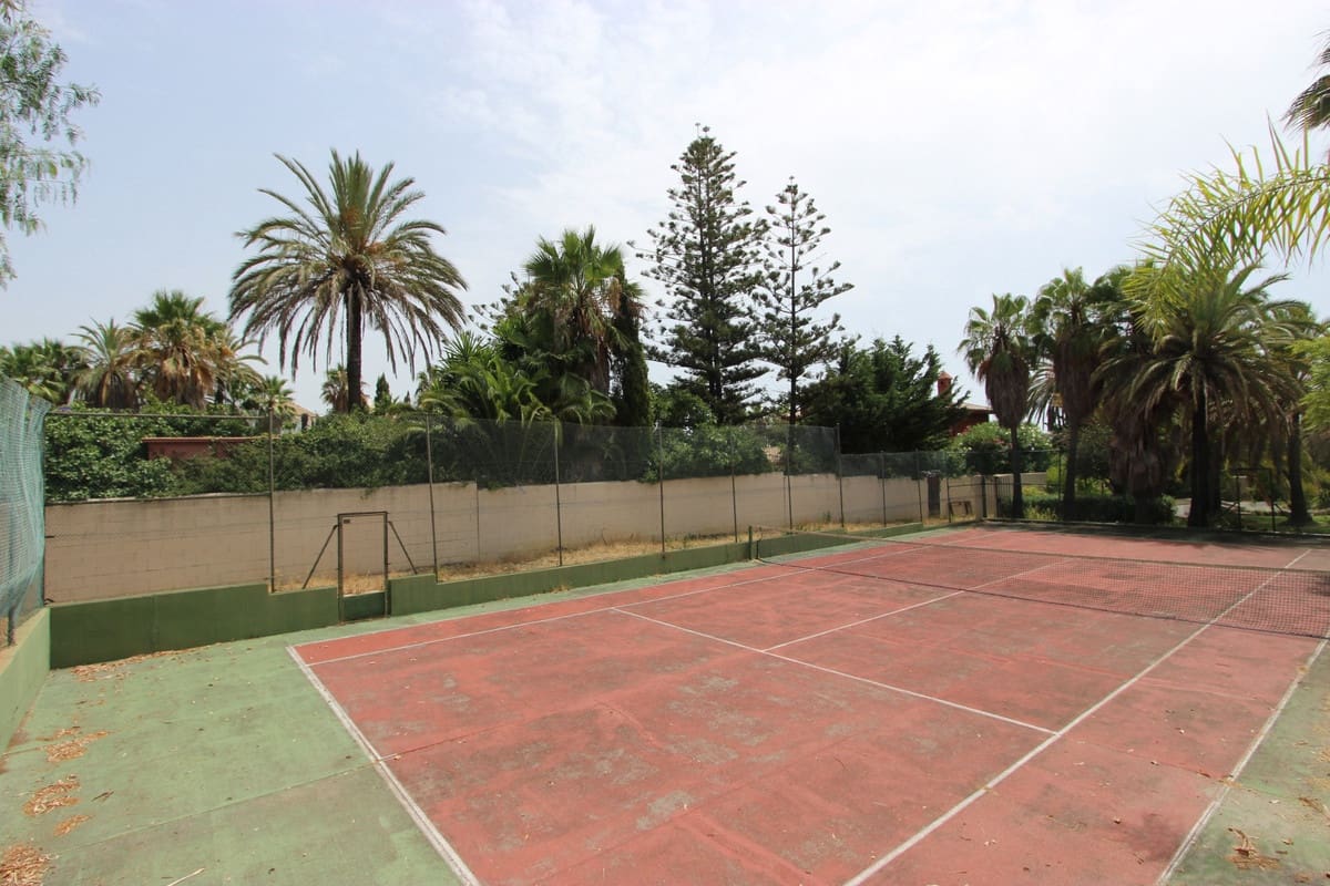 Terreno Não Urbanizado para venda em Estepona - 10 000 000 € (Ref: 6470015)