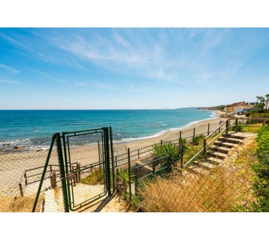 Ubebygd land til salgs i Centro, Estepona - € 10 000 000 (Ref: 6470015)