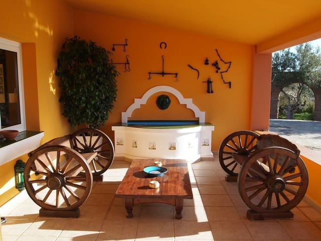 8 chambre Villa/Maison à vendre à Alozaina avec piscine - 7 000 000 € (Ref: 6470065)