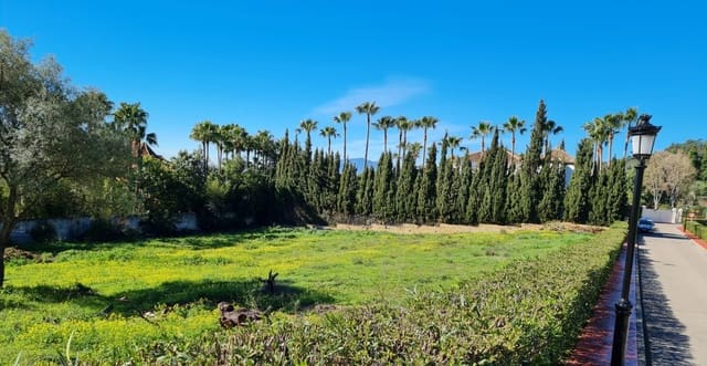 Undeveloped Land for sale in Sierra Blanca, Marbella - € 22,809,800 (Ref: 6471109)