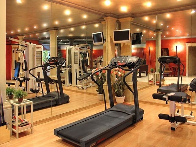 10 bedroom Villa for sale in Mijas with pool - € 38,000,000 (Ref: 6471324)