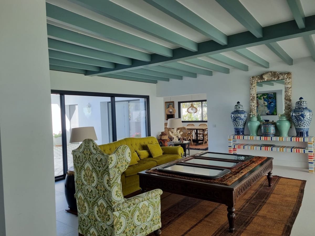 8 soverom Villa til salgs i Guadalmina med svømmebasseng garasje - € 14 000 000 (Ref: 6471329)