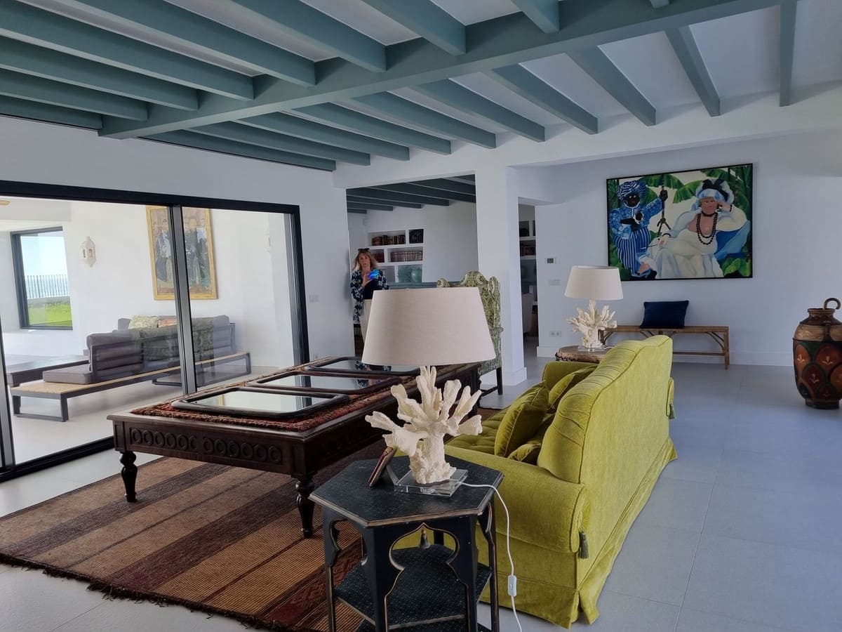 8 soverom Villa til salgs i Guadalmina med svømmebasseng garasje - € 14 000 000 (Ref: 6471329)