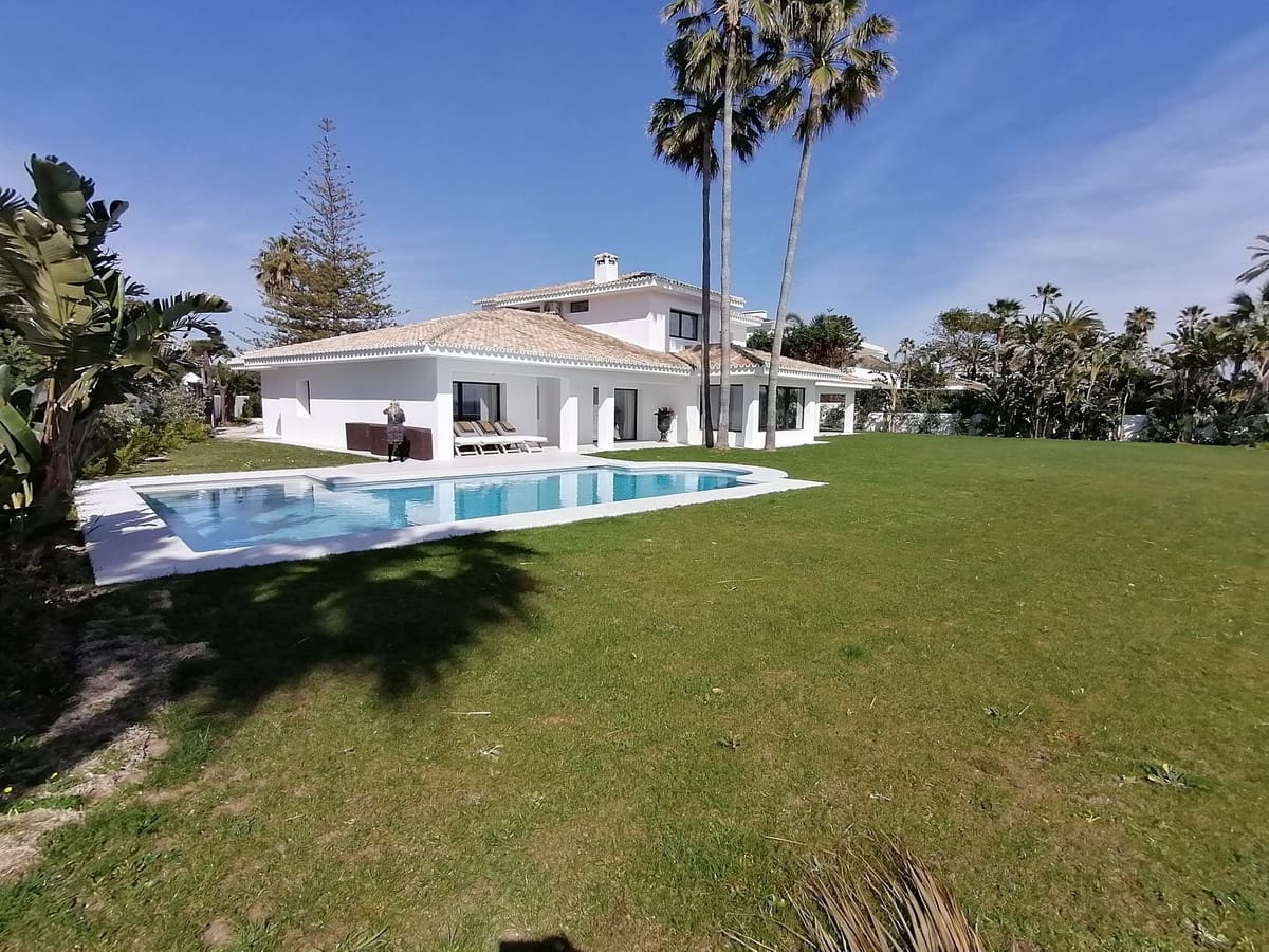 8 soverom Villa til salgs i Guadalmina med svømmebasseng garasje - € 14 000 000 (Ref: 6471329)