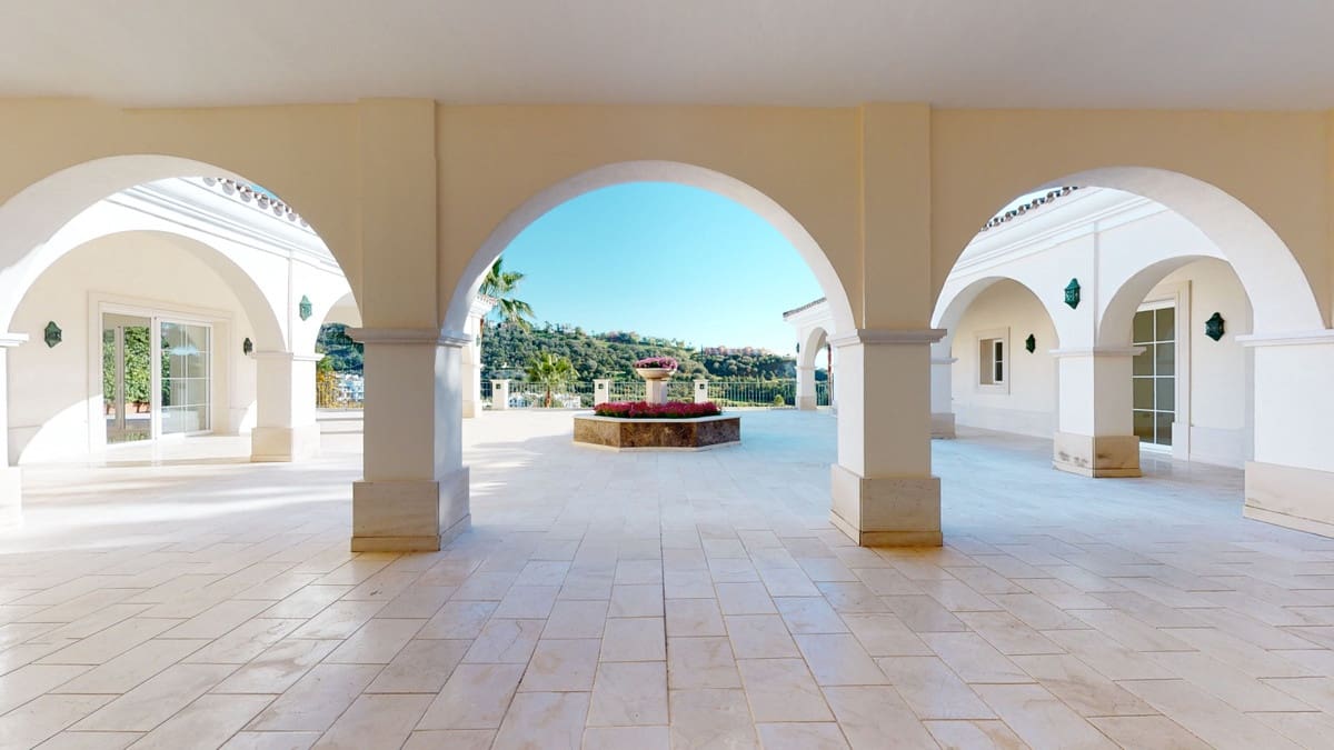 7 soverom Villa til salgs i Los Arqueros med svømmebasseng garasje - € 5 995 000 (Ref: 6471377)