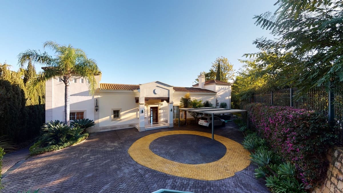 7 soverom Villa til salgs i Los Arqueros med svømmebasseng garasje - € 5 995 000 (Ref: 6471377)