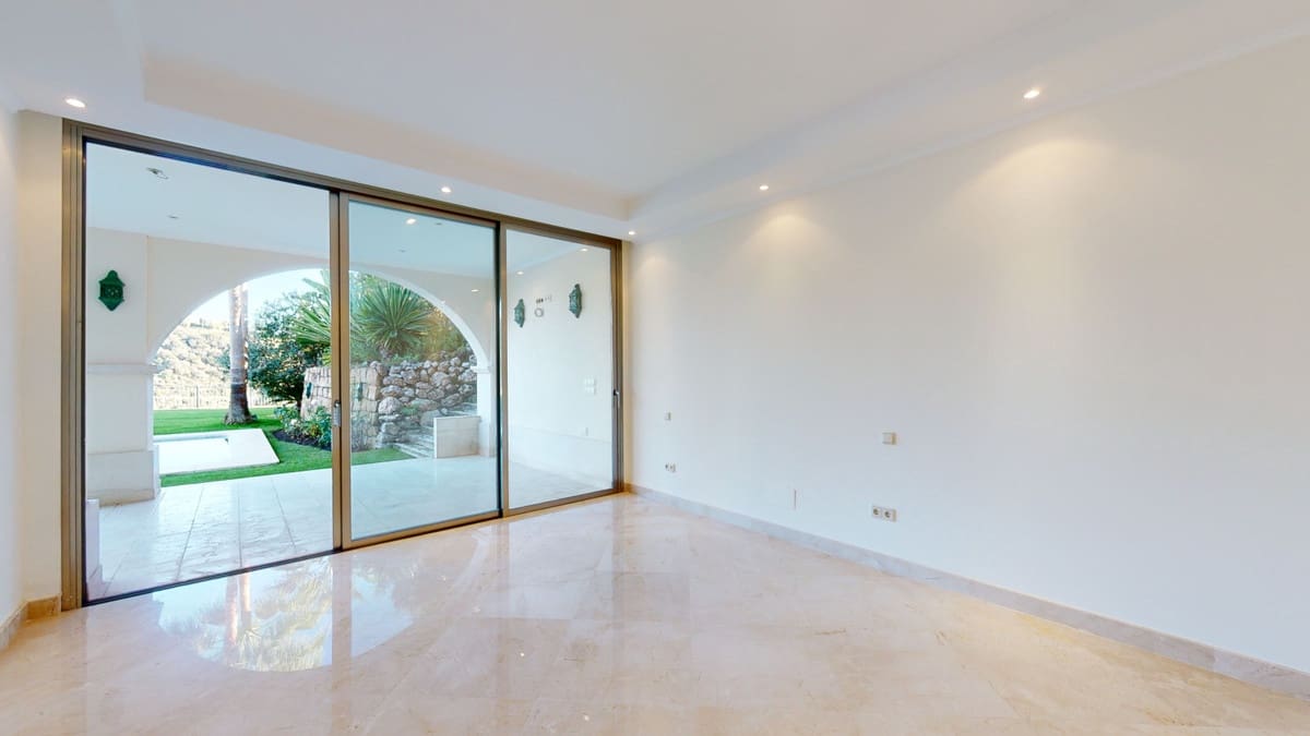 7 soverom Villa til salgs i Los Arqueros med svømmebasseng garasje - € 5 995 000 (Ref: 6471377)