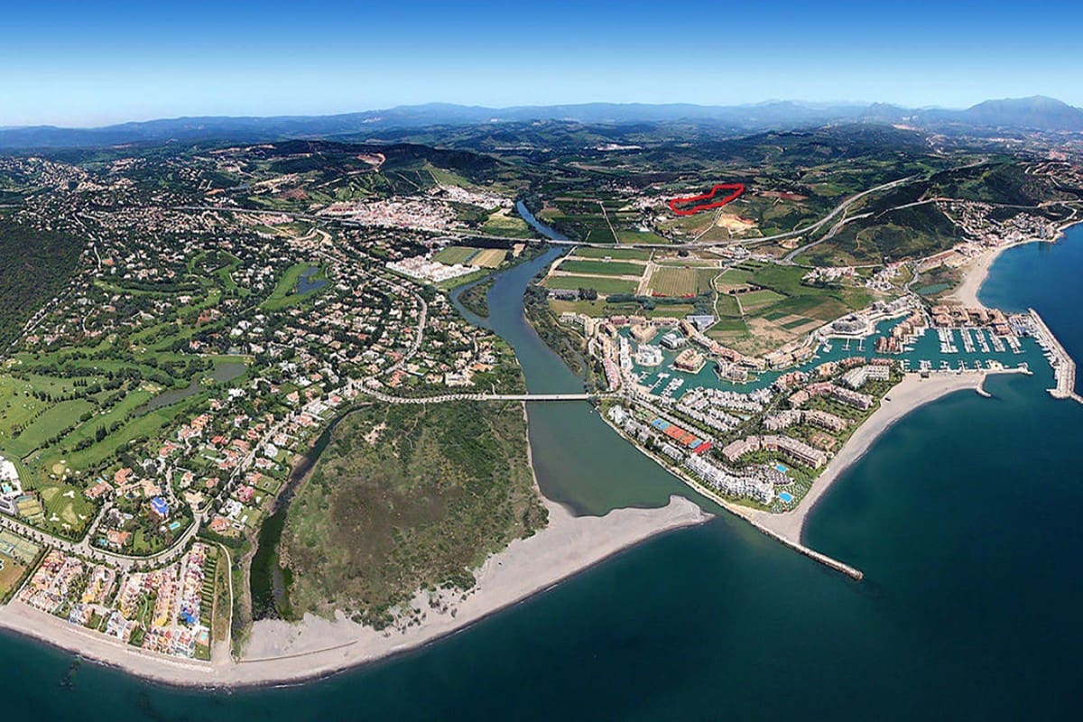 15 chambre Villa/Maison à vendre à Sotogrande avec piscine garage - 20 000 000 € (Ref: 6471470)