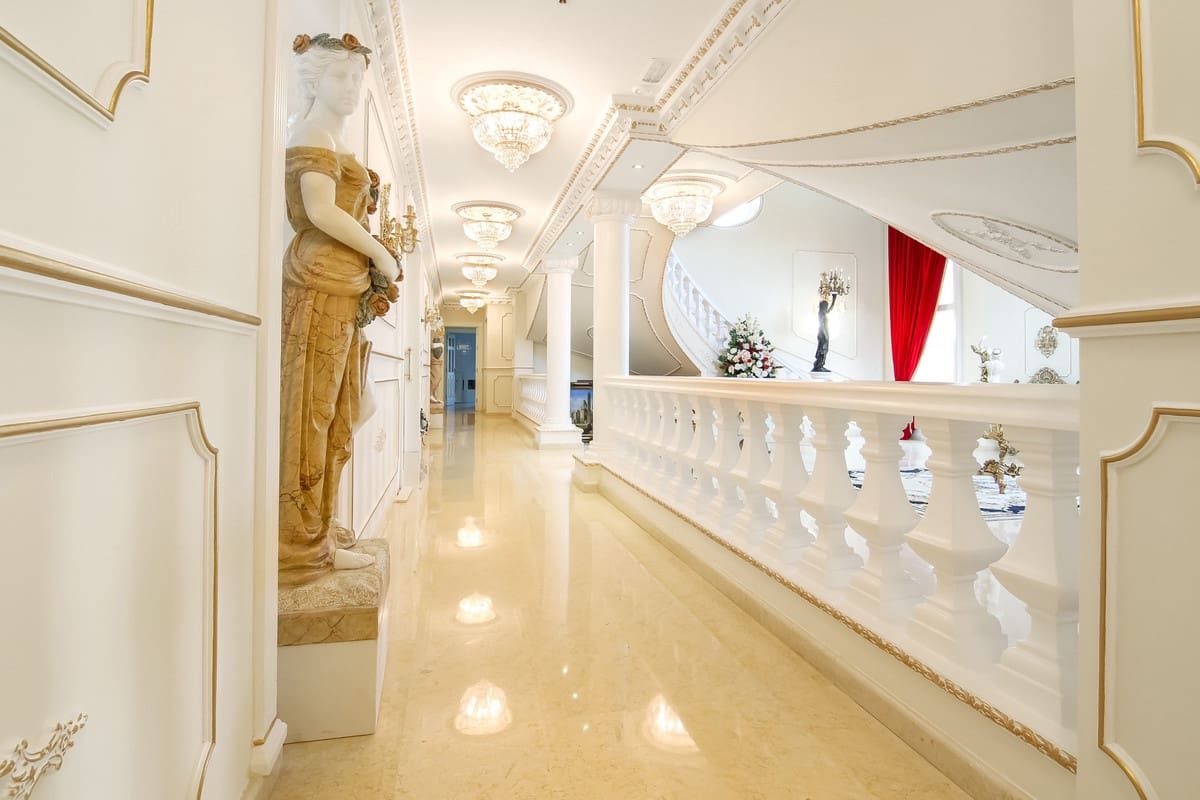 6 bedroom Villa for sale in Sotogrande with pool - € 10,000,000 (Ref: 6471479)