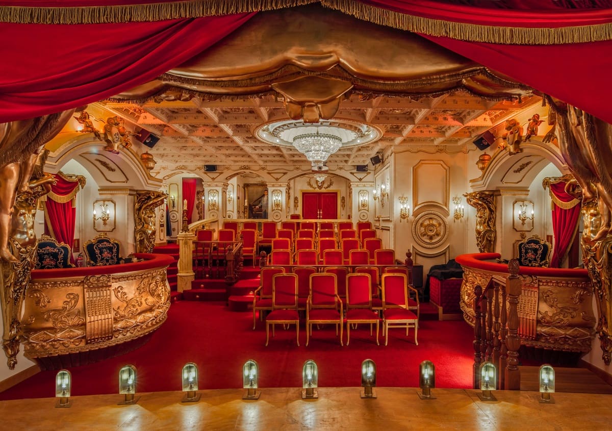 6 bedroom Villa for sale in Sotogrande with pool - € 10,000,000 (Ref: 6471479)