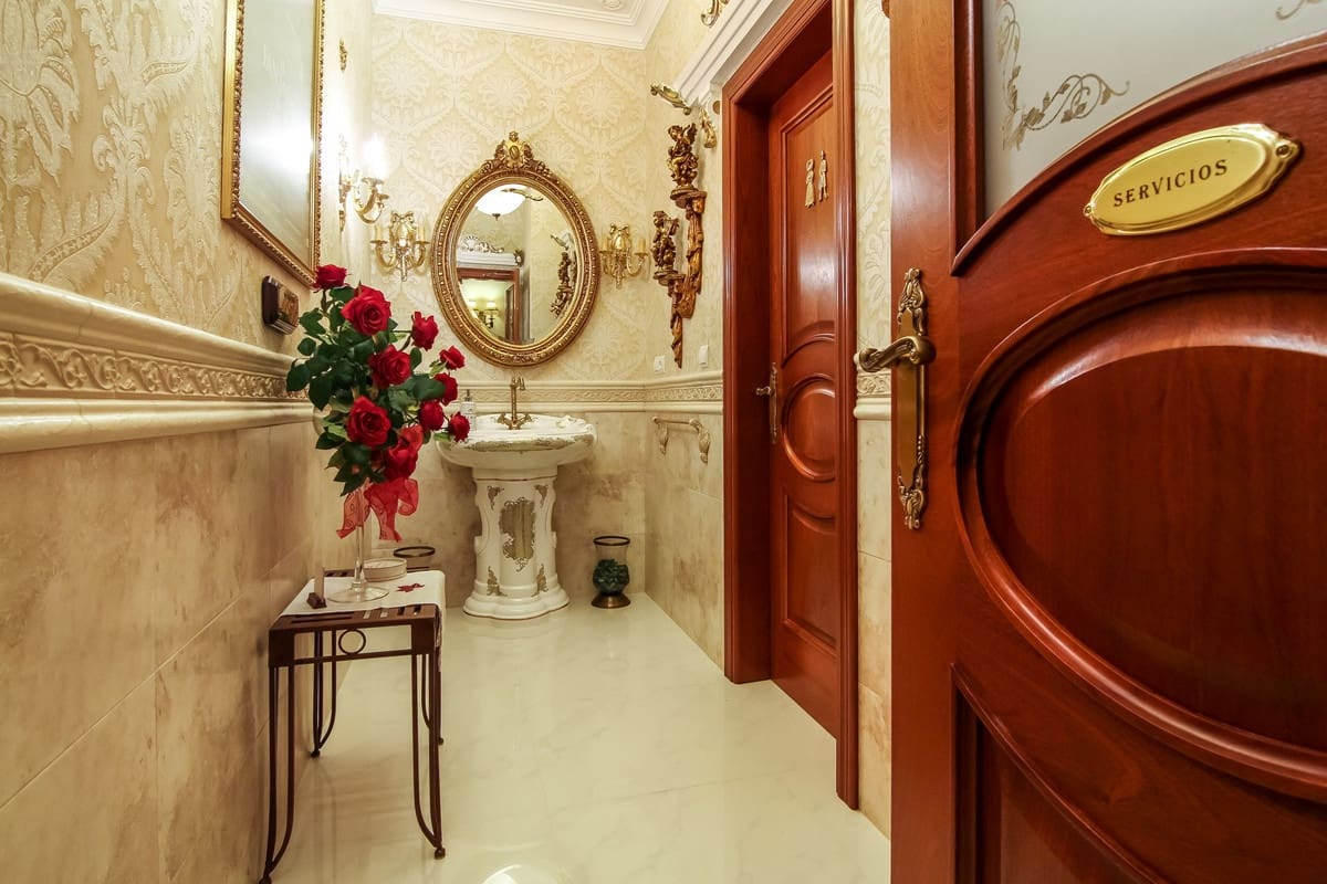 6 bedroom Villa for sale in Sotogrande with pool - € 10,000,000 (Ref: 6471479)