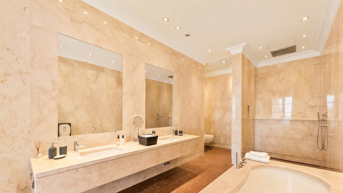 6 bedroom Villa for sale in Marbella with pool - € 14,850,000 (Ref: 6530959)