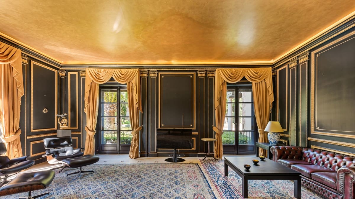 6 bedroom Villa for sale in Marbella with pool - € 14,850,000 (Ref: 6530959)