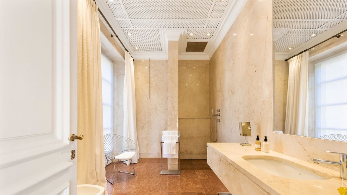 6 bedroom Villa for sale in Marbella with pool - € 14,850,000 (Ref: 6530959)