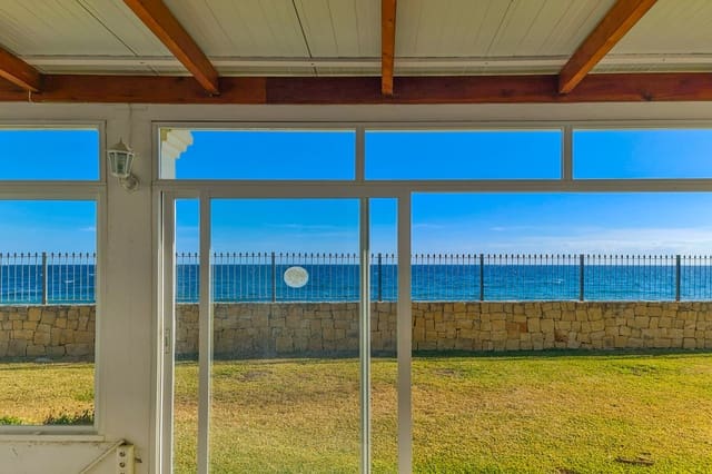 11 soveværelse Villa til salg i Puerto Banus, Marbella med swimmingpool garage - € 12.000.000 (Ref: 6575792)