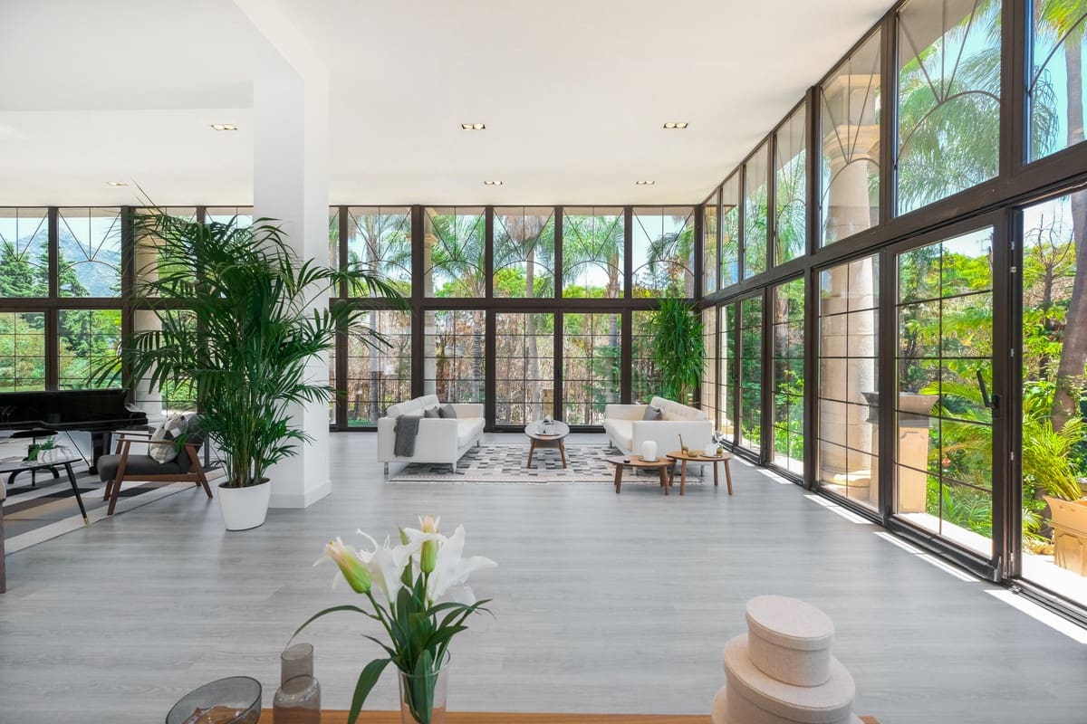 10 sypialnia Willa na sprzedaż w Nueva Andalucia z basenem - 15 000 000 € (Ref: 7082470)