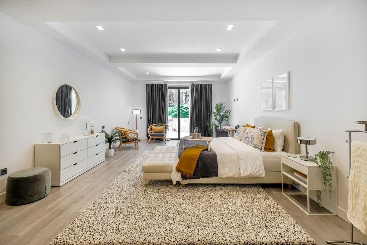 10 sypialnia Willa na sprzedaż w Nueva Andalucia z basenem - 15 000 000 € (Ref: 7082470)