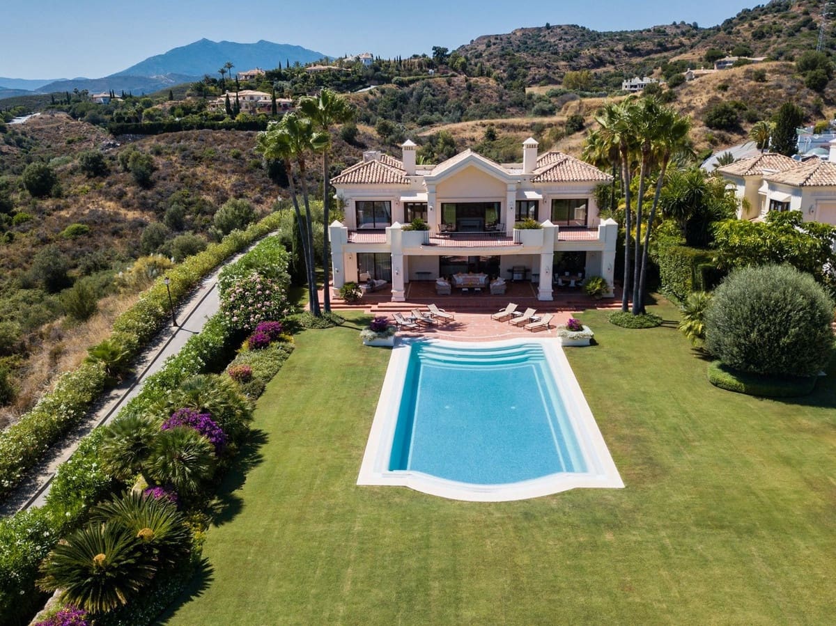 10 soverom Villa til salgs i Marbella med svømmebasseng garasje - € 10 800 000 (Ref: 7082484)
