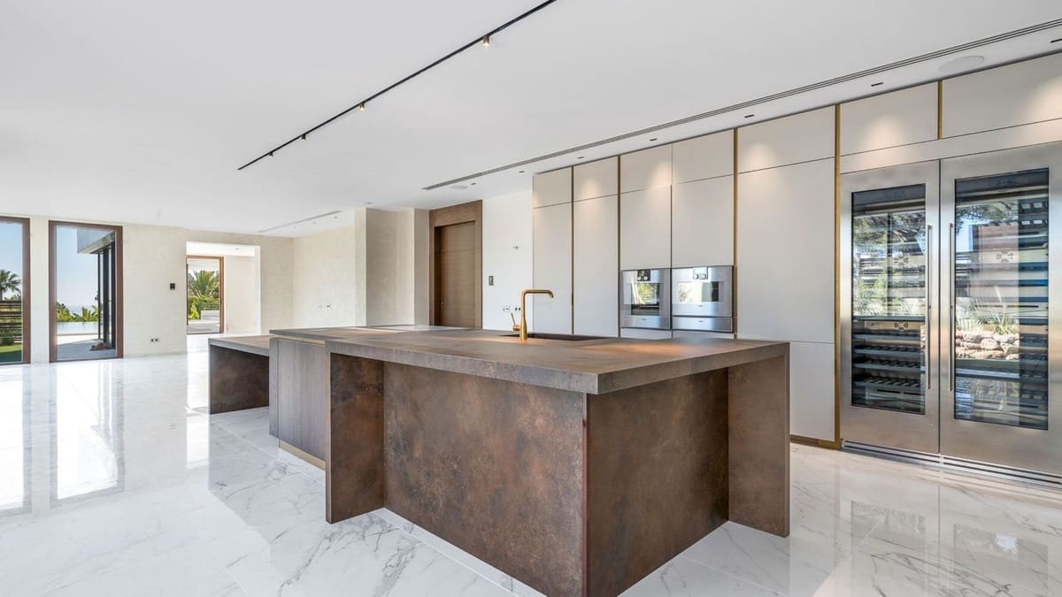 10 makuuhuone Huvila myytävänä paikassa Golden Mile mukana uima-altaan 
autotalli - 12 500 000 € (Ref: 7082504)