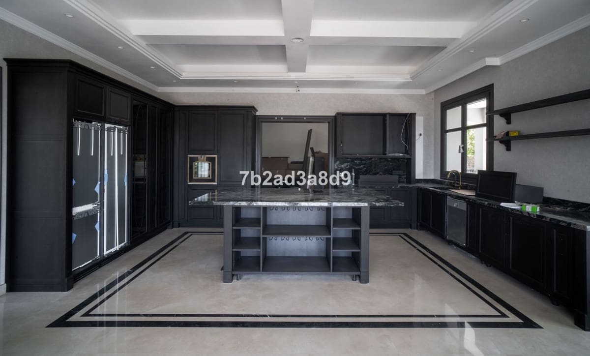 6 soveværelse Villa til salg i Golden Mile med swimmingpool - € 19.000.000 (Ref: 7082505)