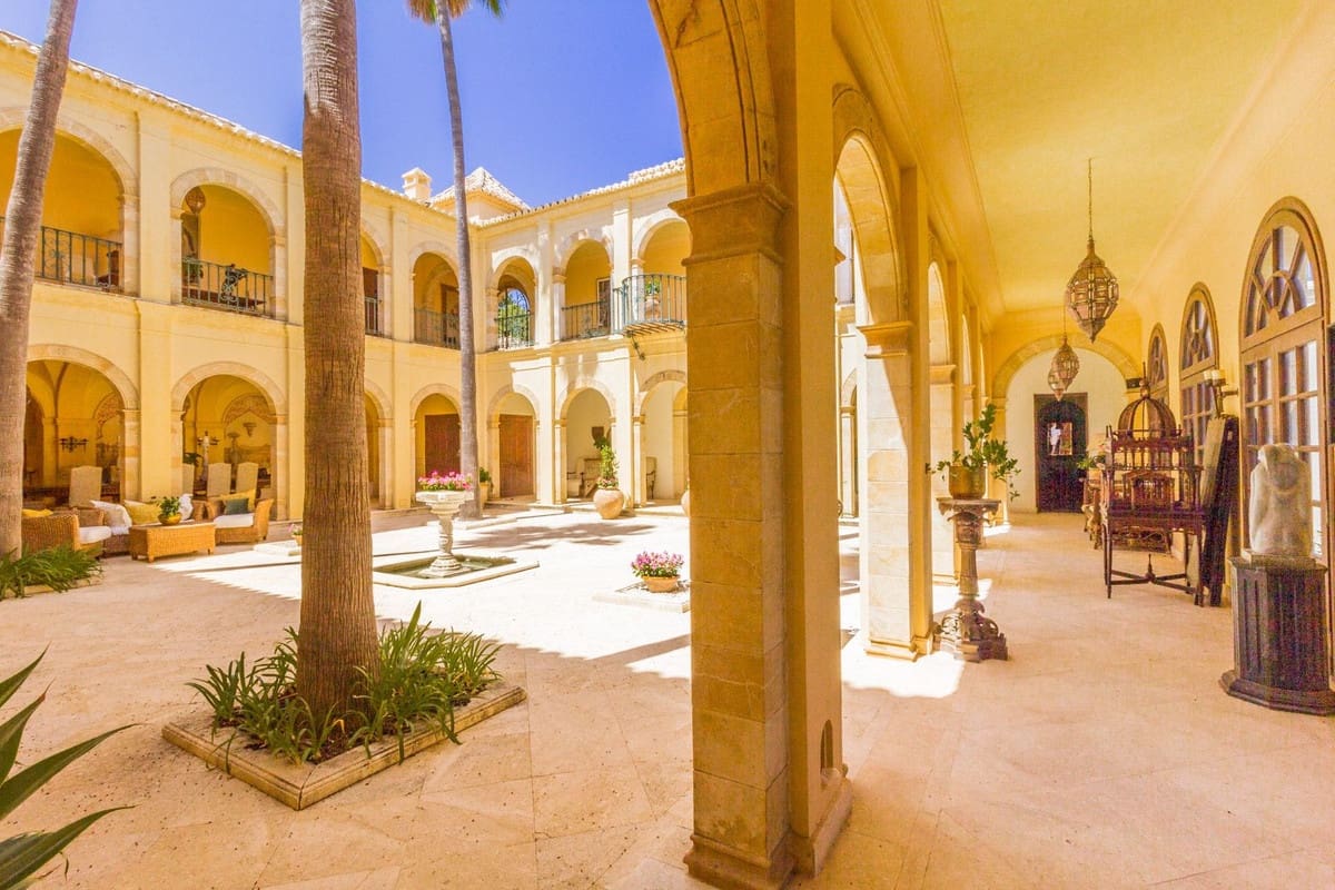 10 quarto Quinta/Casa Rural para venda em New Golden Mile com piscina garagem - 20 000 000 € (Ref: 7082529)