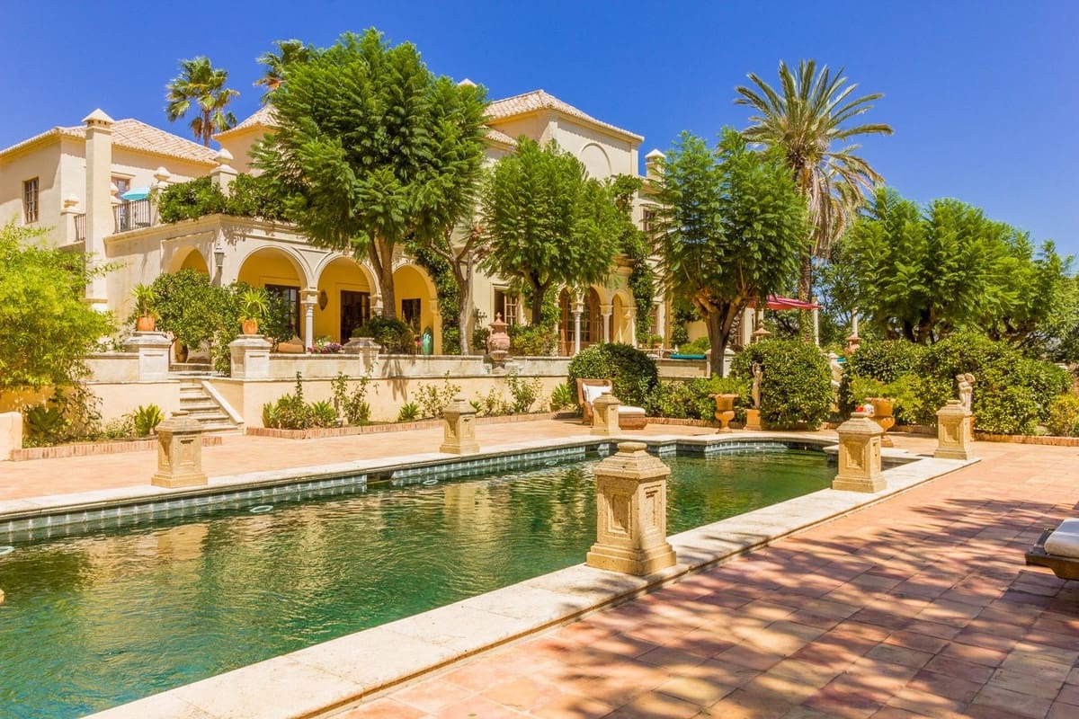 10 quarto Quinta/Casa Rural para venda em New Golden Mile com piscina garagem - 20 000 000 € (Ref: 7082529)