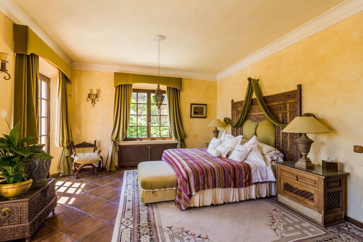 10 quarto Quinta/Casa Rural para venda em New Golden Mile com piscina garagem - 20 000 000 € (Ref: 7082529)