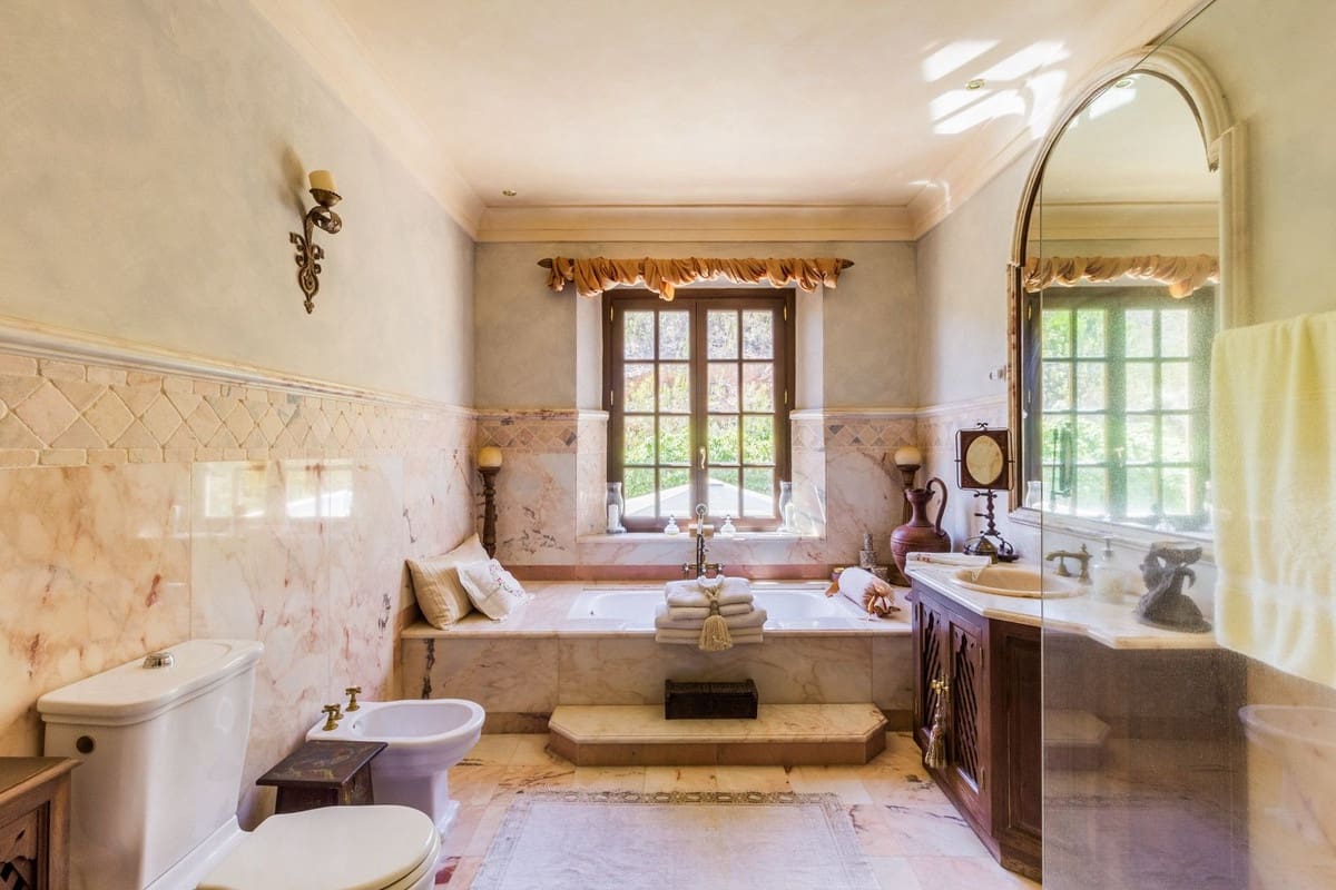 10 quarto Quinta/Casa Rural para venda em New Golden Mile com piscina garagem - 20 000 000 € (Ref: 7082529)