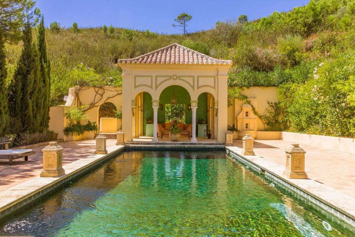 10 quarto Quinta/Casa Rural para venda em New Golden Mile com piscina garagem - 20 000 000 € (Ref: 7082529)