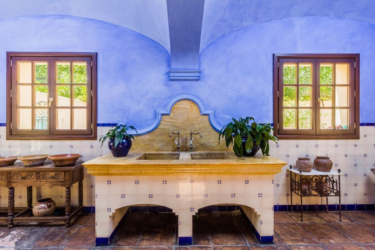 10 quarto Quinta/Casa Rural para venda em New Golden Mile com piscina garagem - 20 000 000 € (Ref: 7082529)