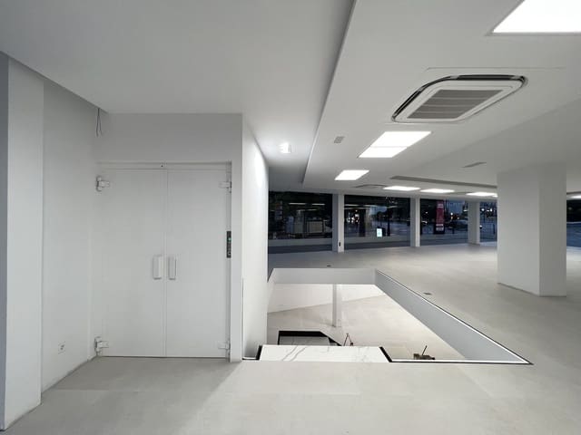 Bedrift til salgs i Casco Antiguo, Marbella med garasje - € 6 500 000 (Ref: 7082530)