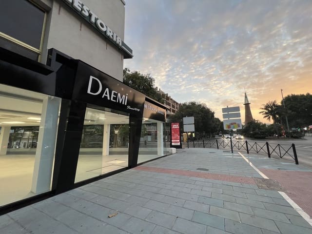 Bedrift til salgs i Casco Antiguo, Marbella med garasje - € 6 500 000 (Ref: 7082530)