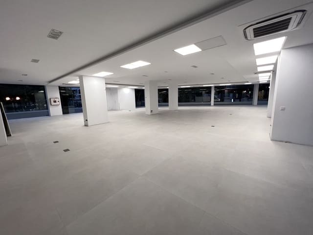 Bedrift til salgs i Casco Antiguo, Marbella med garasje - € 6 500 000 (Ref: 7082530)