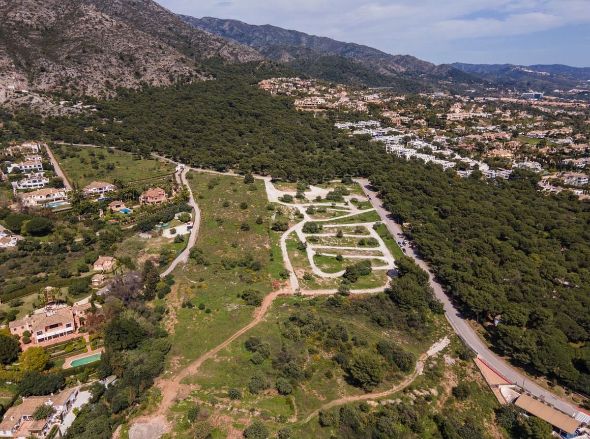 Grunde uden byggetilladelser til salg i Golden Mile - € 20.000.000 (Ref: 7083305)