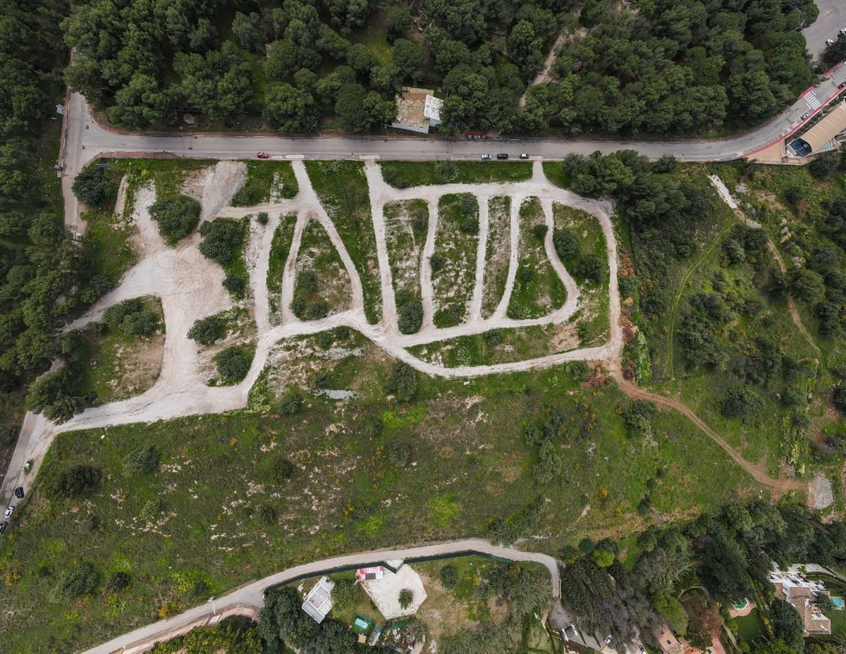 Grunde uden byggetilladelser til salg i Golden Mile - € 20.000.000 (Ref: 7083305)