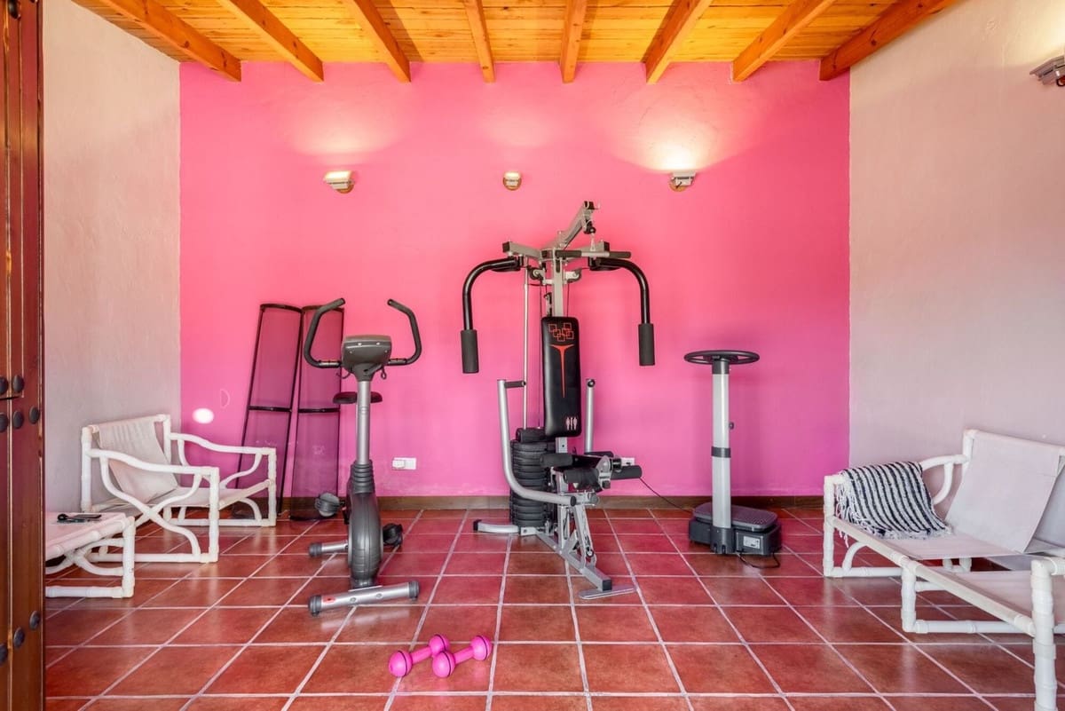 12 soveværelse Hotel til salg i Coin med swimmingpool garage - € 6.200.000 (Ref: 7108065)