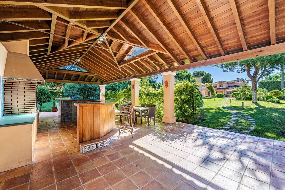 9 soveværelse Villa til salg i Saladillo-Benamara med swimmingpool garage - € 8.499.000 (Ref: 7108073)