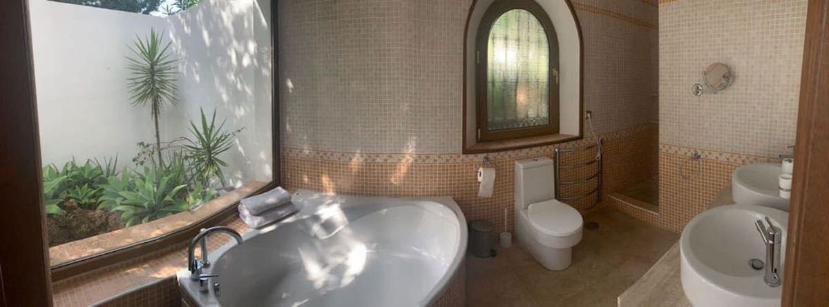 Chalet de 6 habitaciones en Benahavís en venta con piscina garaje - 4.200.000 € (Ref: 7212944)