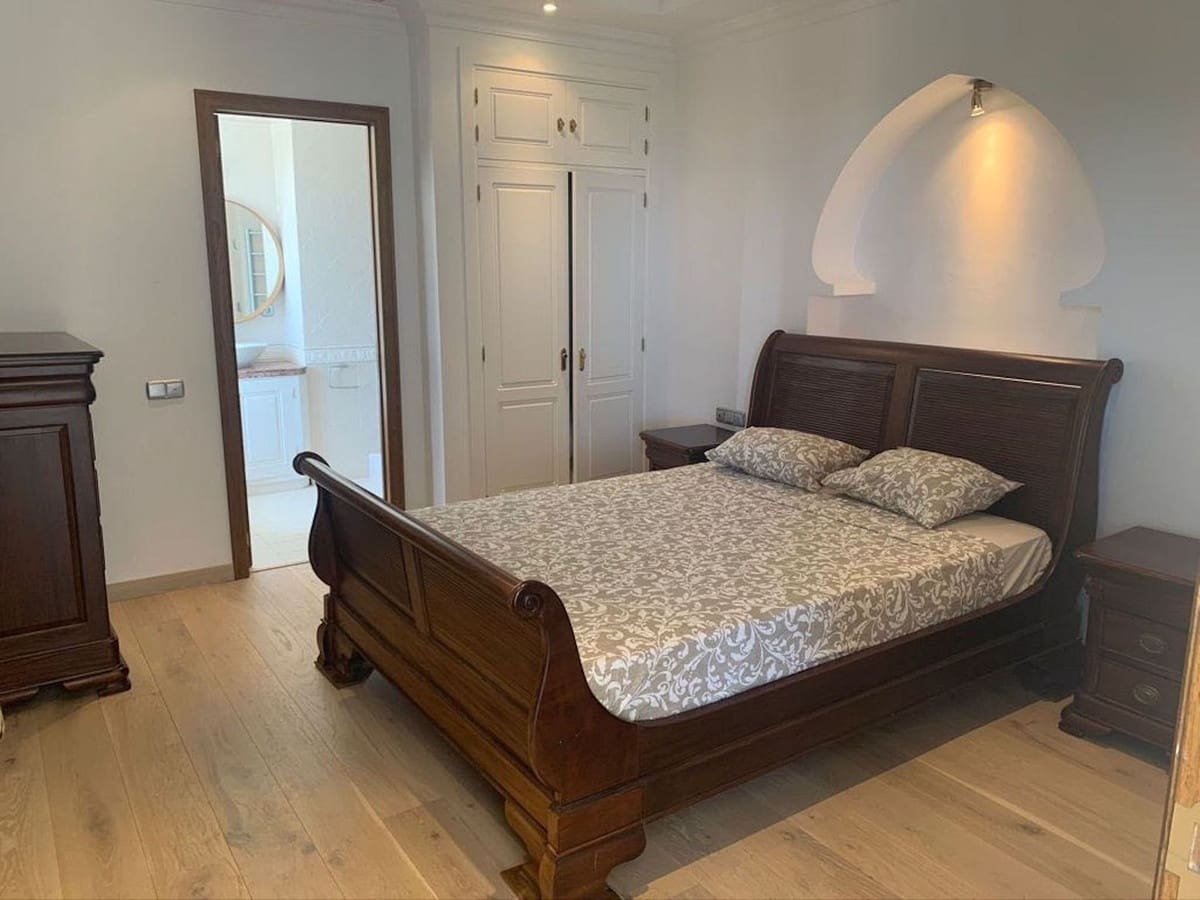 Chalet de 6 habitaciones en Benahavís en venta con piscina garaje - 4.200.000 € (Ref: 7212944)