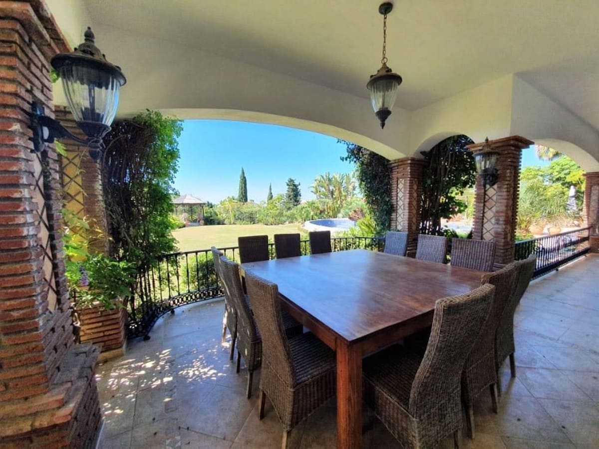 Chalet de 6 habitaciones en Benahavís en venta con piscina garaje - 4.200.000 € (Ref: 7212944)