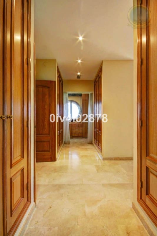 10 soverom Villa til salgs i Benalmadena med svømmebasseng garasje - € 3 000 000 (Ref: 7223457)