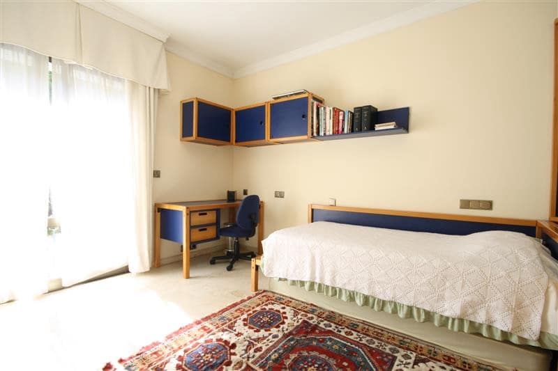 6 sovrum Villa till salu i Los Monteros med pool garage - 4 500 000 € (Ref: 7223469)