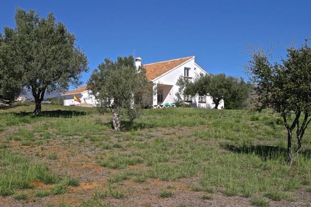 4 soveværelse Villa til salg i Elviria, Marbella med swimmingpool - € 3.200.000 (Ref: 7223474)